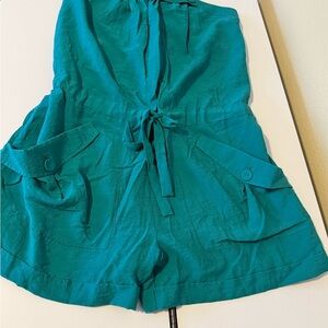 BCBGMaxAzria Emerald Medium sleeveless romper